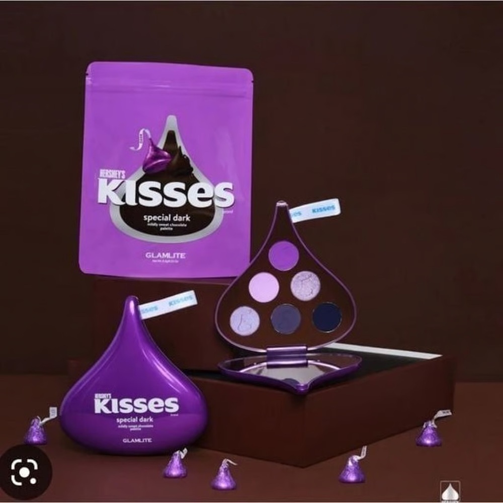 Glamlite X Hershey Kisses Special Dark Eyeshadow Palette